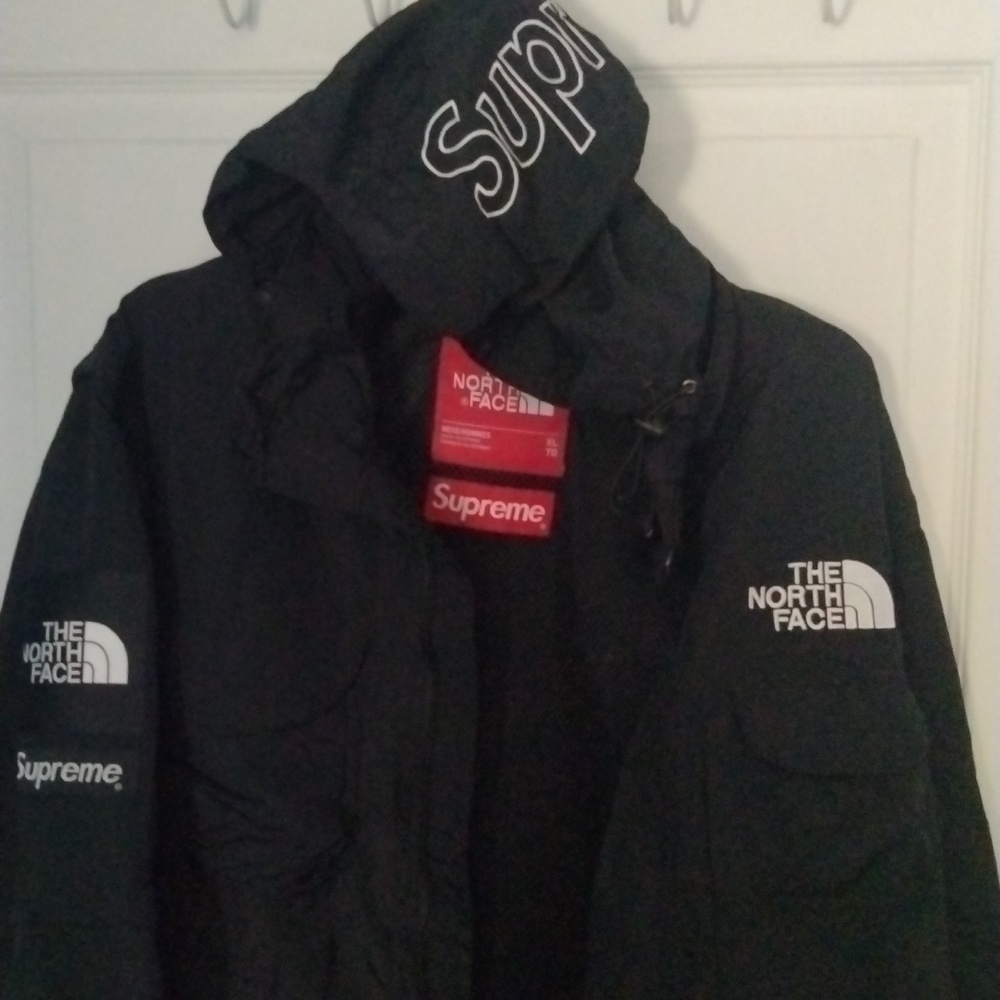 Supreme The North Face jacket